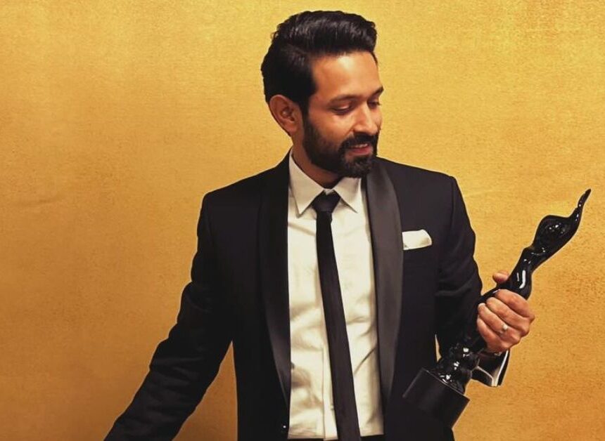 Vikrant Massey wins Best Actor (Critics') Award at 2024 Filmfare Awards