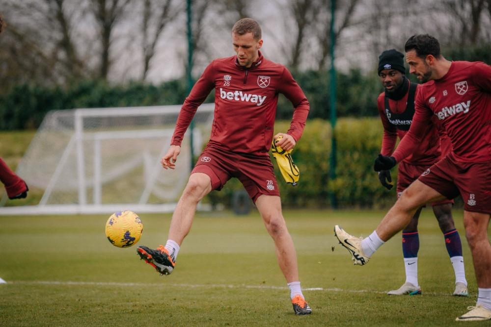 West Ham players in taraining ahead of their clash against Manchester United